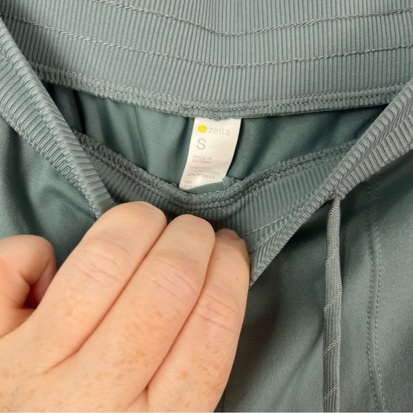 2/$30 Zella Light Mint Green jogger pants sz Small - Picture 4 of 5